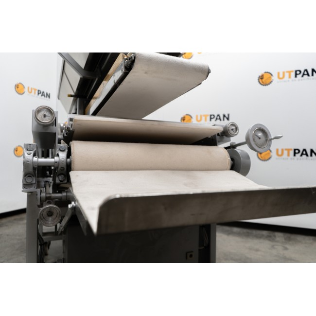 Long and round moulder Superba-L